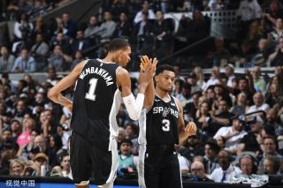 小卡或丢一 小卡或丢一